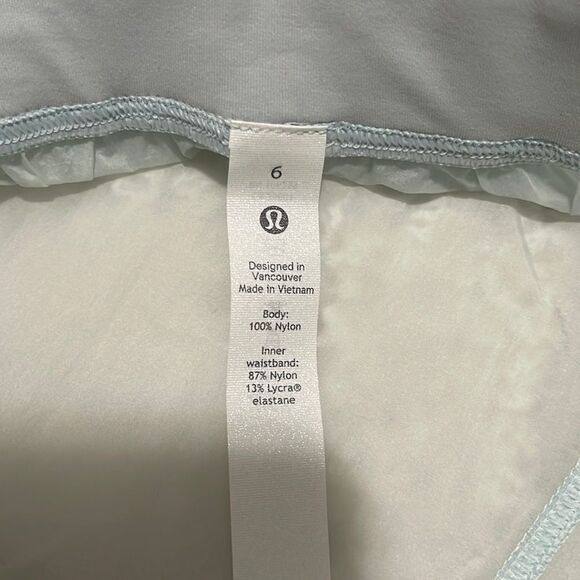 NWT- Lululemon - 6. Step Out Short - Picture 10 of 10